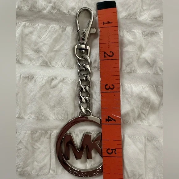 MICHAEL KORS MK Silver Keychain - Picture 5 of 6